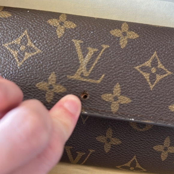 Louis Vuitton Monogram Wallet - Picture 10 of 13